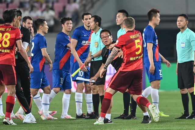 受邀加入齐达内团队时曾以为是玩笑