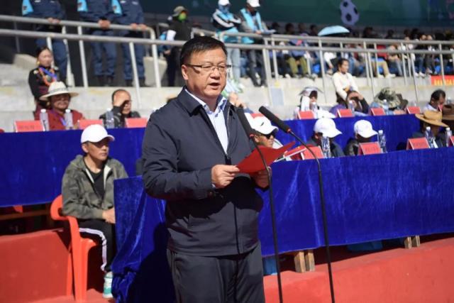 恩比德或成新一代篮球传奇，天赋堪比科比麦迪
